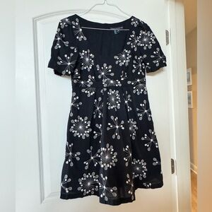 French Connection cotton Black embroidered Mini babydoll Dress size 10